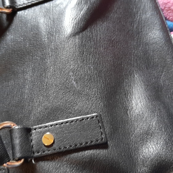 Michael Kors Hamilton MK black leather handbag shoulder bag gold chain detail - Picture 6 of 8